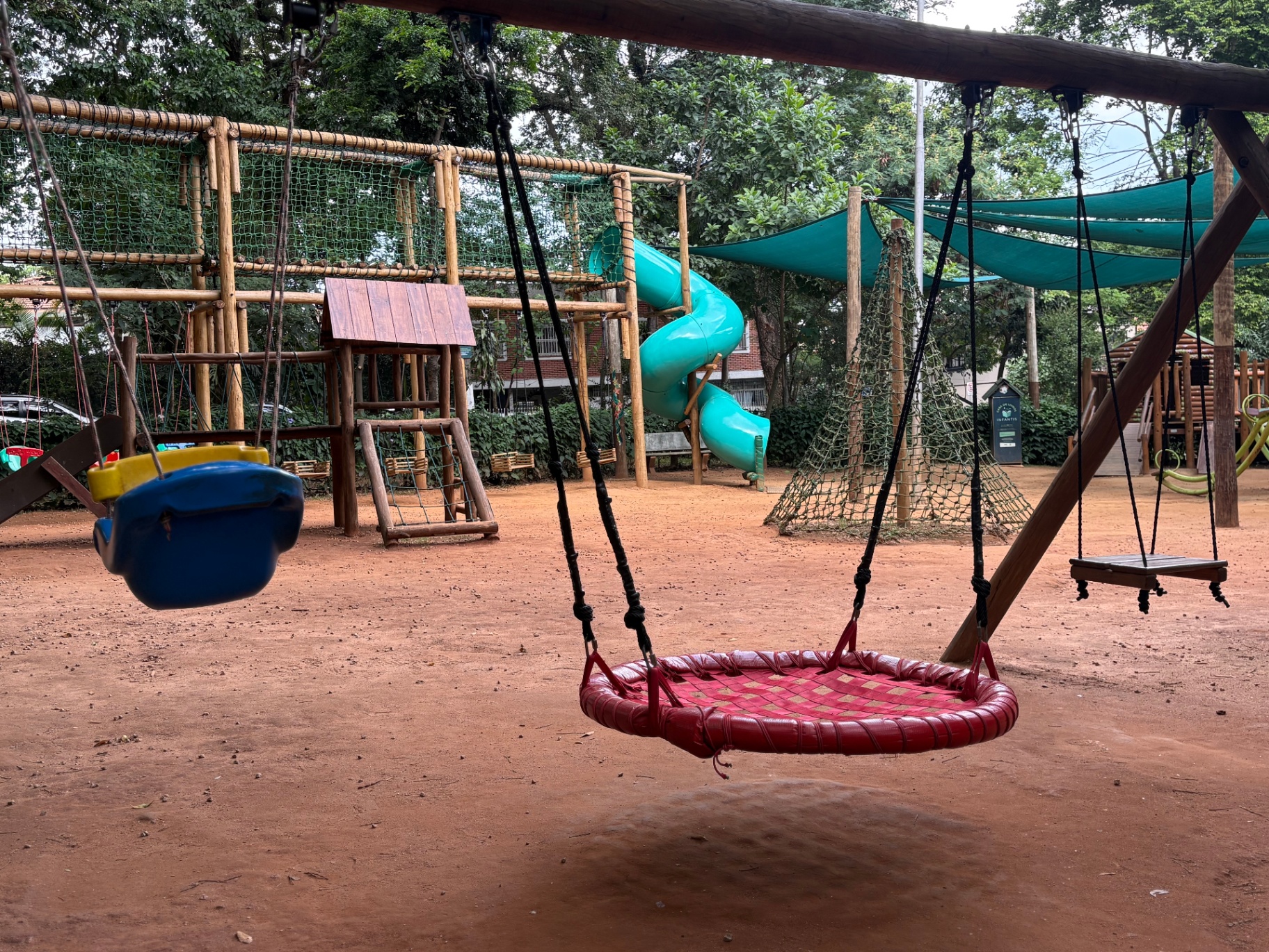 Fotos da Pracinha da Inhambu